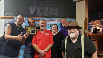 APA 8-Ball Tricups Winning Tean