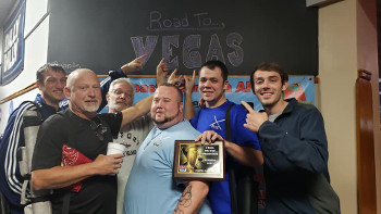 APA 8-Ball Tricups Winning Tean