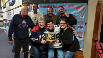 APA 8-Ball Tricups Winning Tean